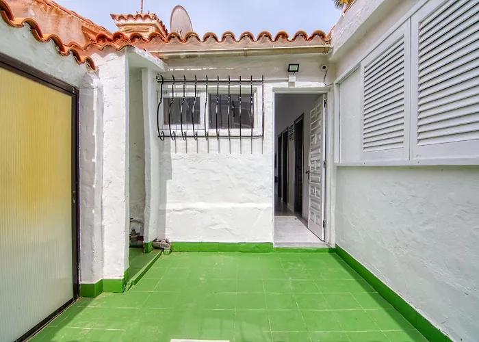 Porches D52 * マスパロマス