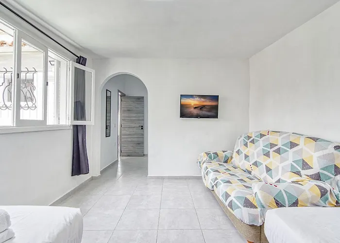 Porches D52 アパート