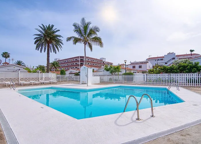 Porches D52 アパート